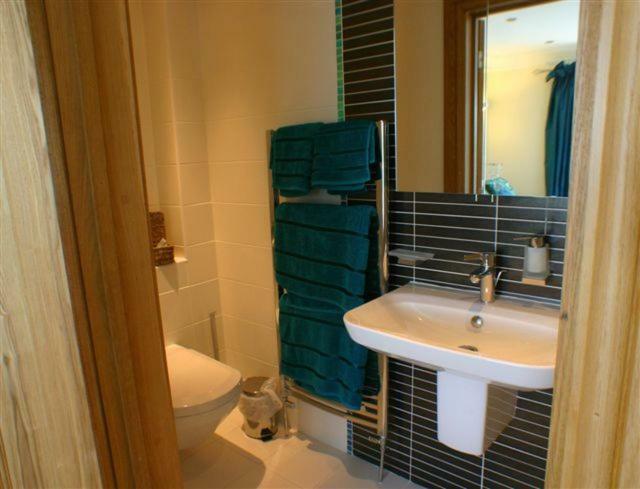 Stoke Gabriel Lodgings Bed & Breakfast Totnes Exterior photo
